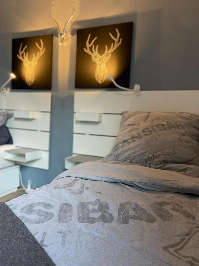 אירשנברג Appartment 53Qm Im Architektenhaus - 2 Schlafzimmer Mit Kueche Und Bad, Nur 2Min Von A8 - Ruhig Und Modern מראה חיצוני תמונה