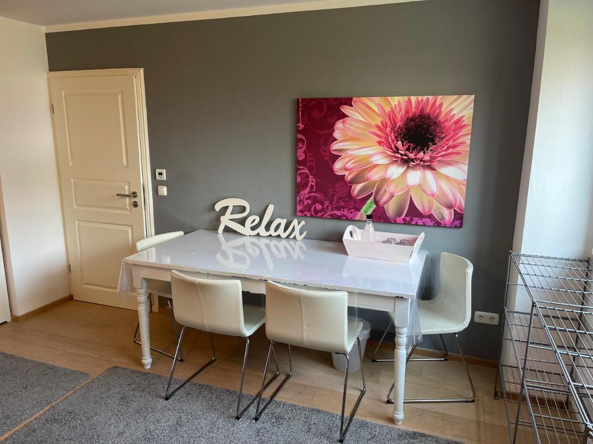 אירשנברג Appartment 53Qm Im Architektenhaus - 2 Schlafzimmer Mit Kueche Und Bad, Nur 2Min Von A8 - Ruhig Und Modern מראה חיצוני תמונה