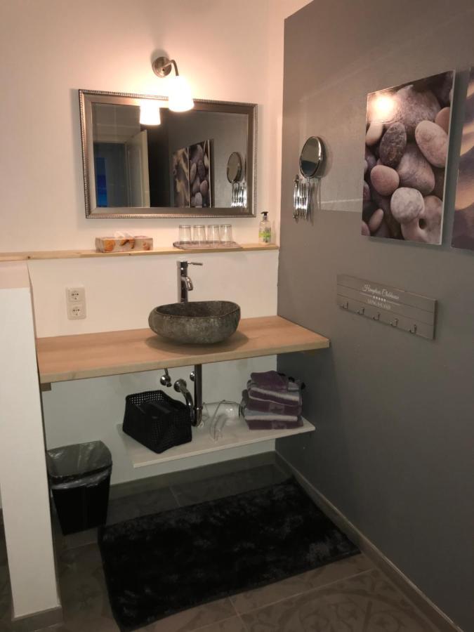 אירשנברג Appartment 53Qm Im Architektenhaus - 2 Schlafzimmer Mit Kueche Und Bad, Nur 2Min Von A8 - Ruhig Und Modern מראה חיצוני תמונה